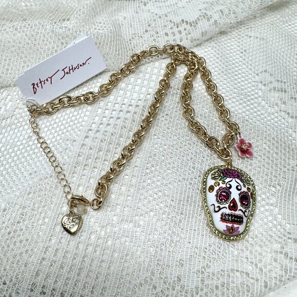 Betsey Johnson Sugar Skull Pendant Necklace Gold Tone Chain Pink Flower Accent - Picture 5 of 9